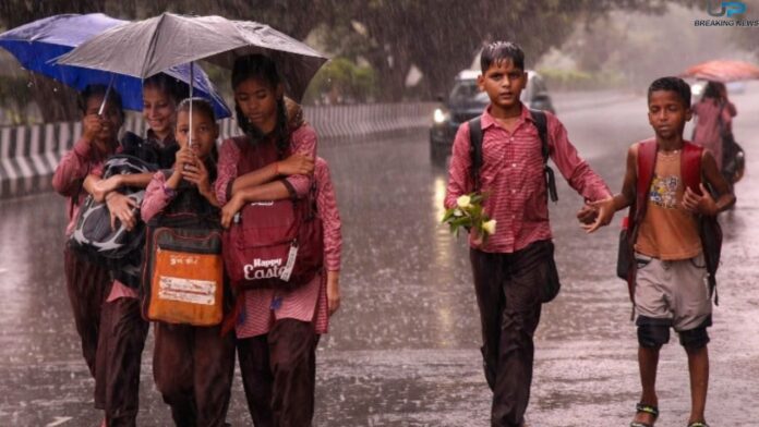 UP Weather news: यूपी में आज और कल हो सकती है बारिश, मौसम विभाग ने दी चेतावनी